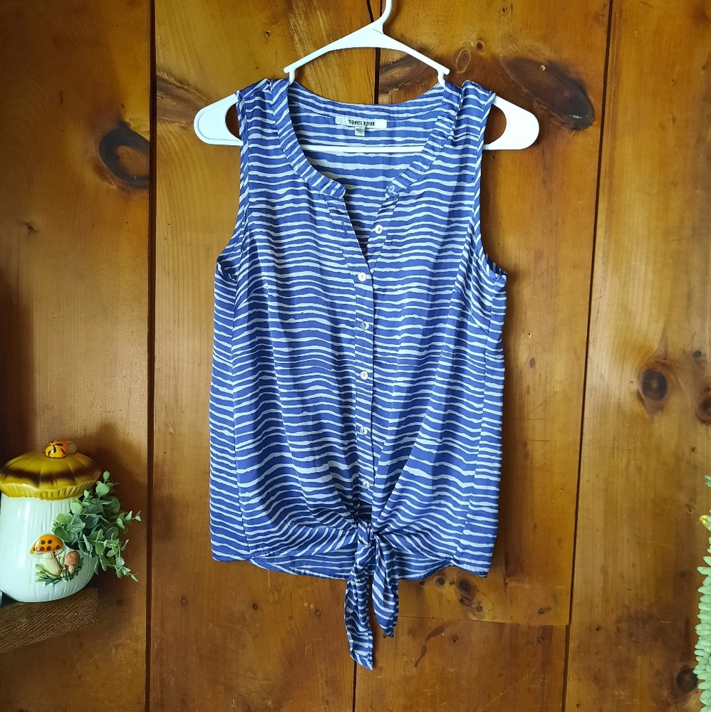Women's XS Daniel Rainn Sleeveless silky striped button top with tie front